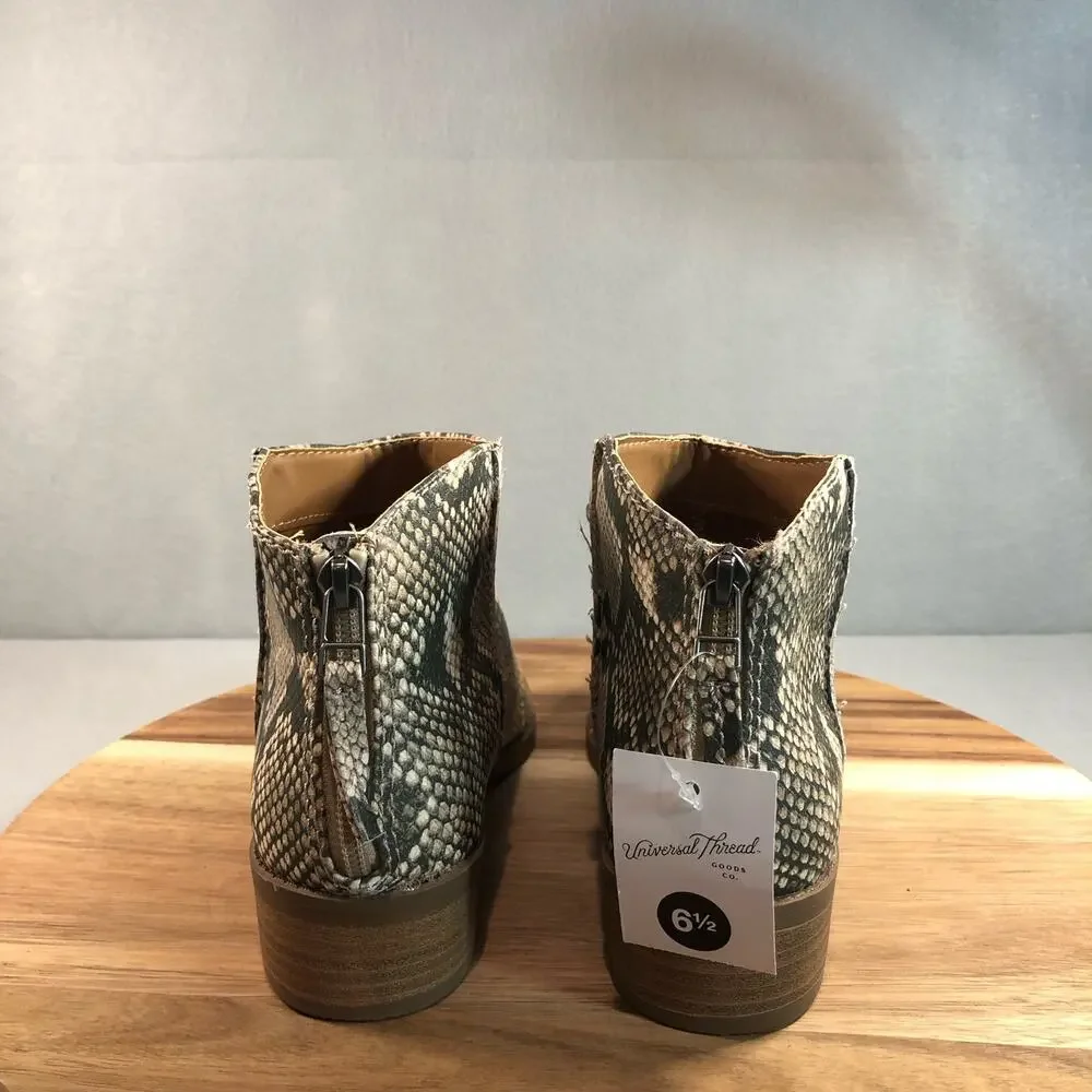 NWT Universal Thread‎ Emma Faux Snake Skin Bootie Women Size 6.5 Heel Zipper